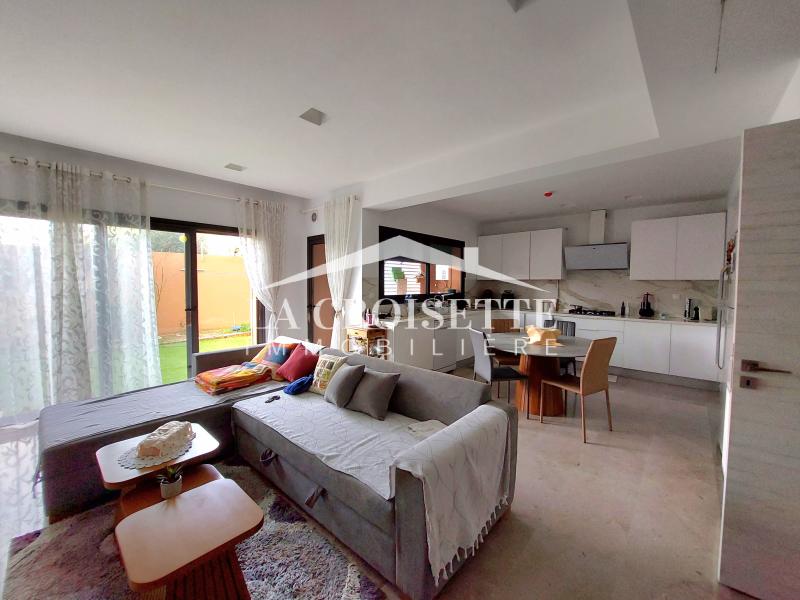 Triplex S+3 avec jardin et piscine couverte à La Soukra